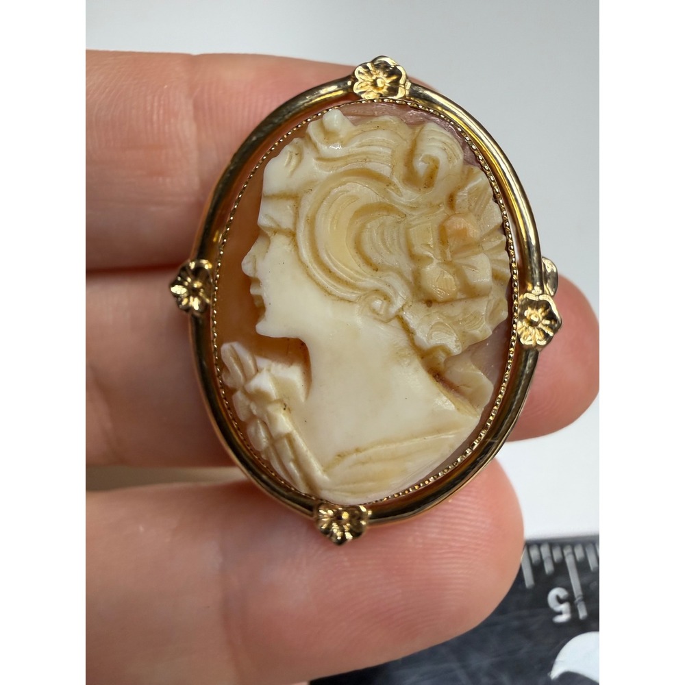 14k Yellow Gold Hand Carved Shell Cameo Brooch Pin Floral Frame